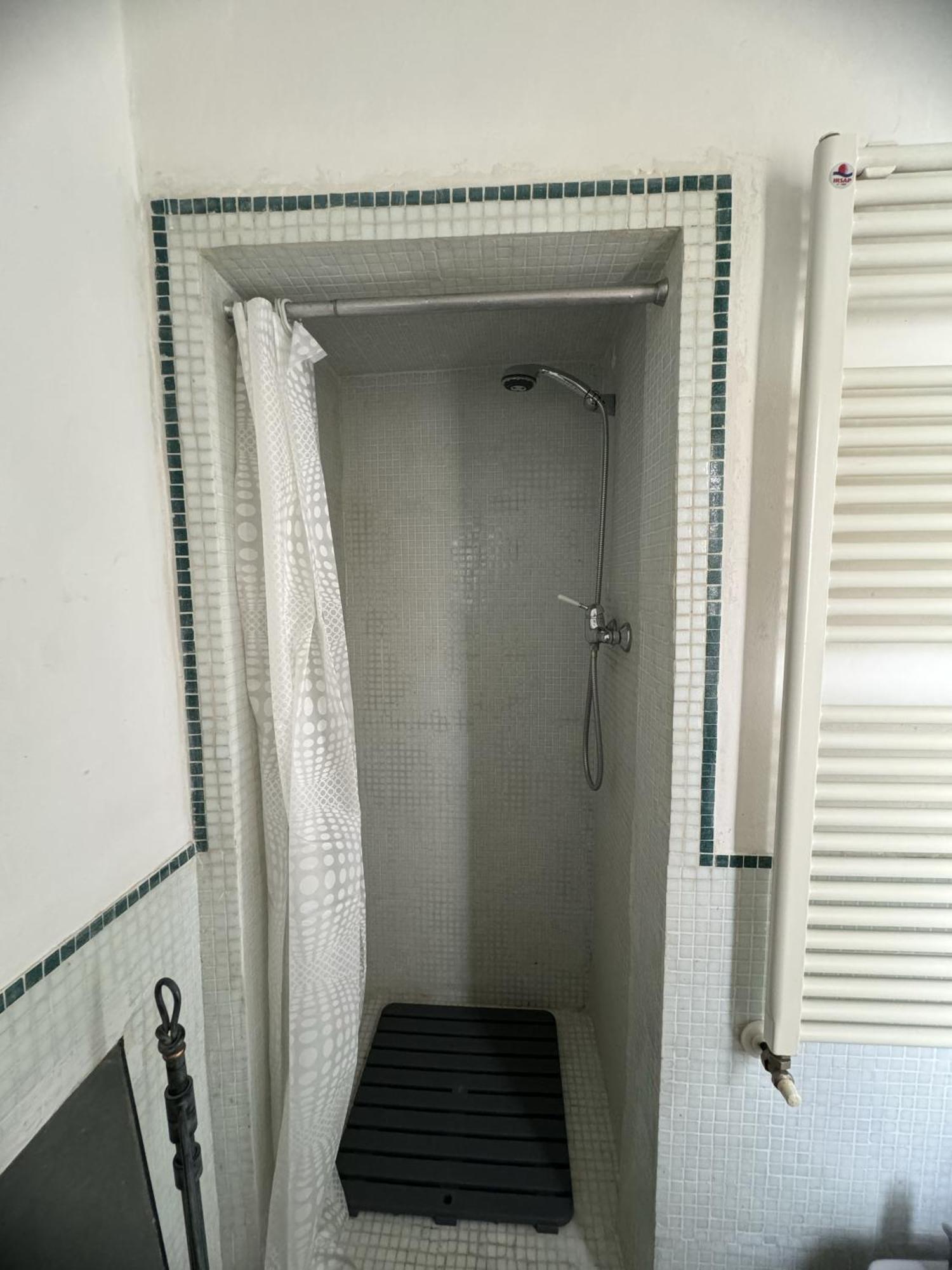 Maison Leone Apartment Ravenna Bagian luar foto